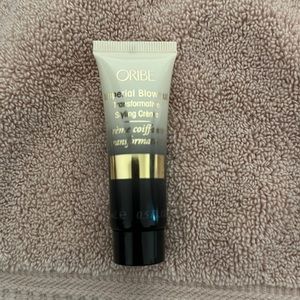 Oribe Imperial Blowout Transformative Styling Creme